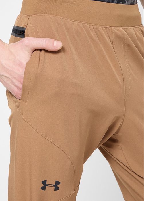 Pantaloni Impermeabili Under Armour Noi cu Eticheta
