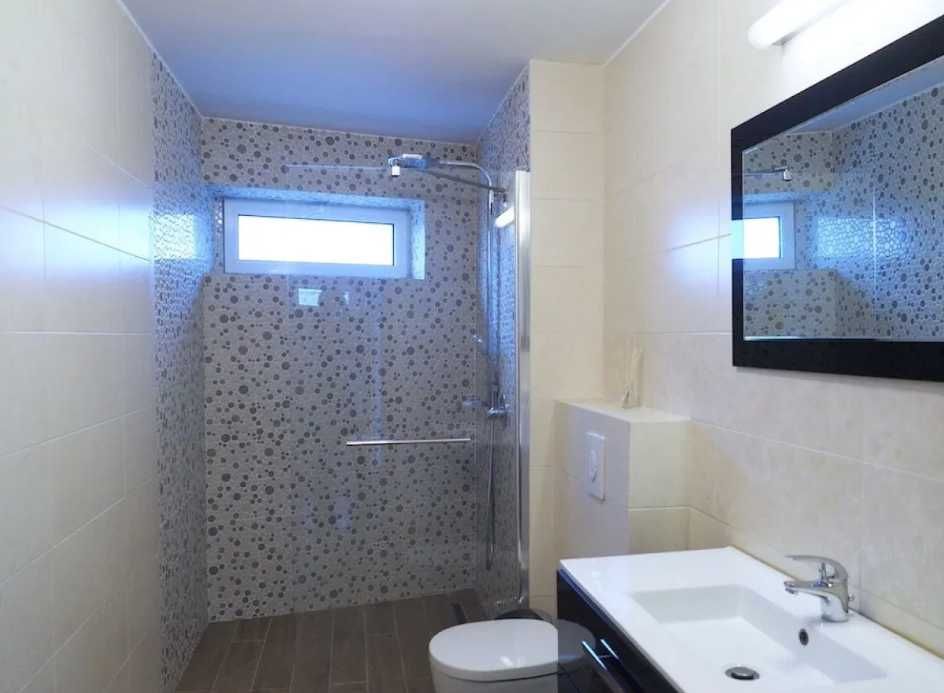 Дава се под наем Тристаен апартамент в Пловдив, Център - 88 кв.м за 306 € - Снимка #3