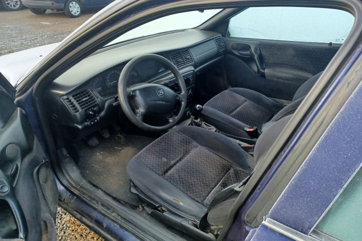 Oglinda stanga electrica E1010446 E1010446 Opel Vectra B