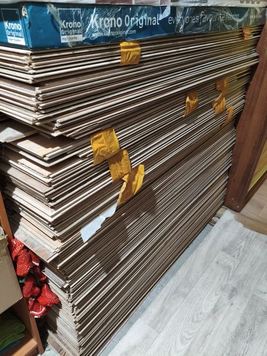 Продам ламинат б/у 70м²