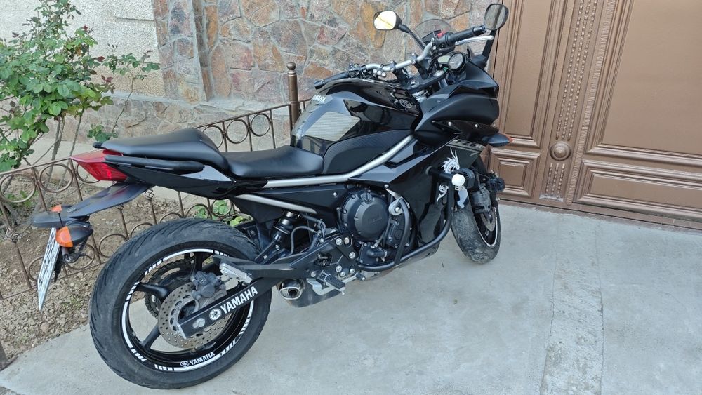Yamaha FZ6R 2014
