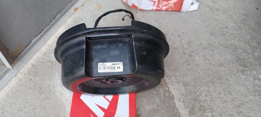 Subwoofer subwoofer Mazda