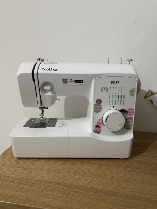 Mașină de cusut Brother BQ17 – stare ca noua, second hand