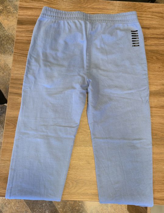 EA 7  анцунг и тениска