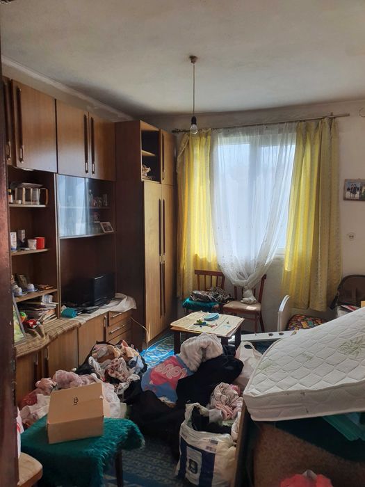 Къща на два етажа с. Петрово община Сандански