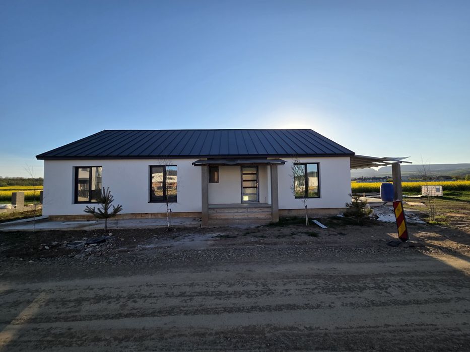 Casa Noua De Vânzare
