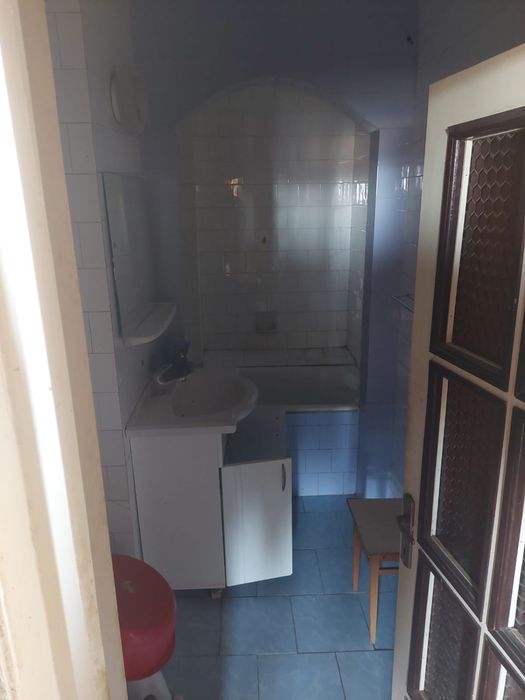 Apartament 3 camere AN etaj 8/8 zona Rogerius