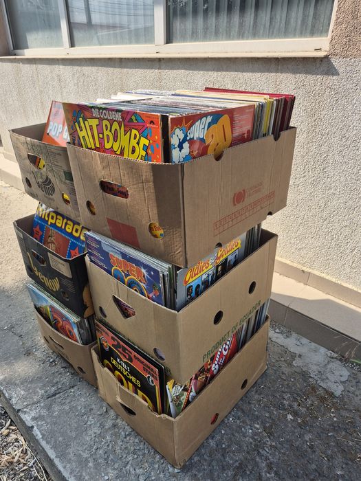 Vând Lot 500 Discuri Vinil colectie muzica usoara mixta straina