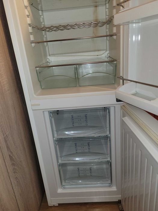 хладилник Liebherr Cup 3221 в добро състояние