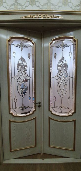 Ойна кесиш хизмати ва урнатиш устанофка. Zerkila ,Vitrina, Витрины