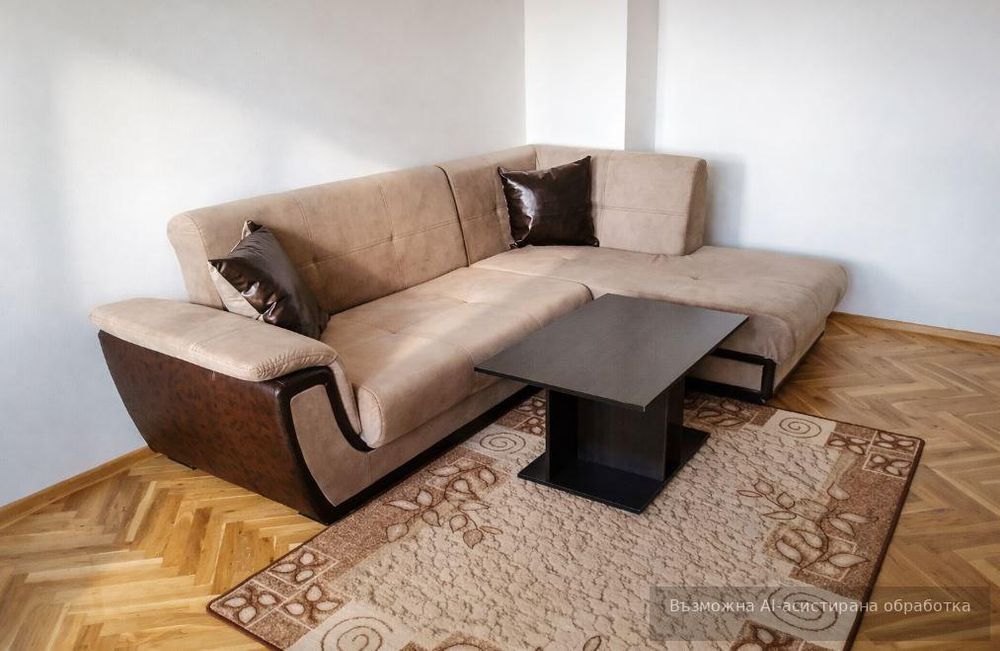 Тристаен апартамент в района на Цветен квартал!