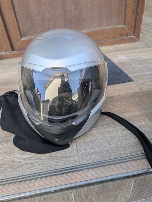 Casca de motocicletă pt BMW mărimea in poza și  casca SHOEI  blototh