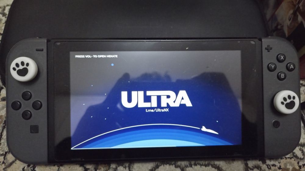 Продам Nintendo switch (rev.2)