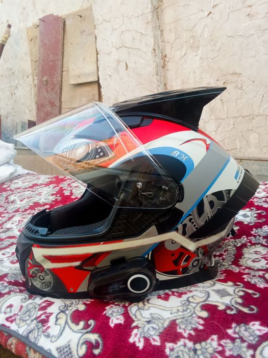 Продаётся шлем. В хорошем состоянии новый.