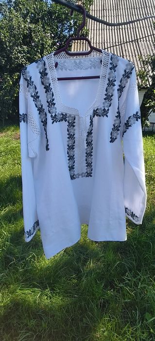 Cămași cu mărgele
