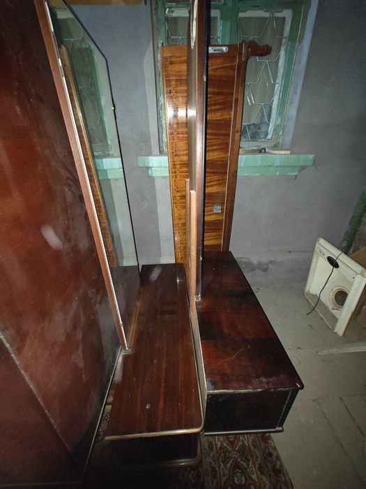 Продаются Трюмо - есть 2 шт.