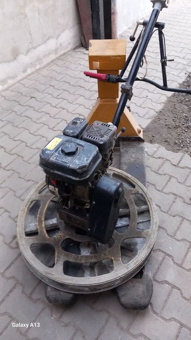 Finisor beton elicopter rigla vibranta placa vibranta vibrator beton