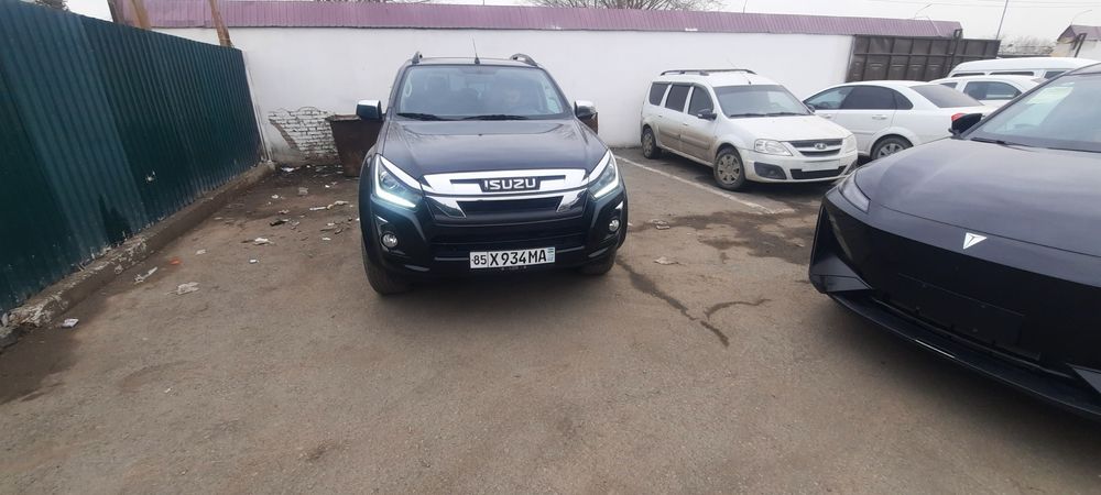 ISUZU D.Max  4X4ARENDAGA beriladi uzoq mudatga kunlig xizmatxam mavjud