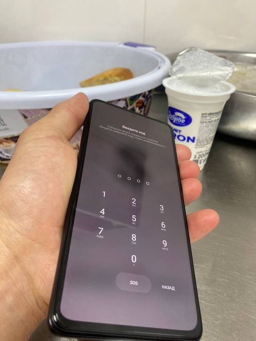 Redmi not 12 pro Sotiladi aniq oladiganlar telefon qilsin