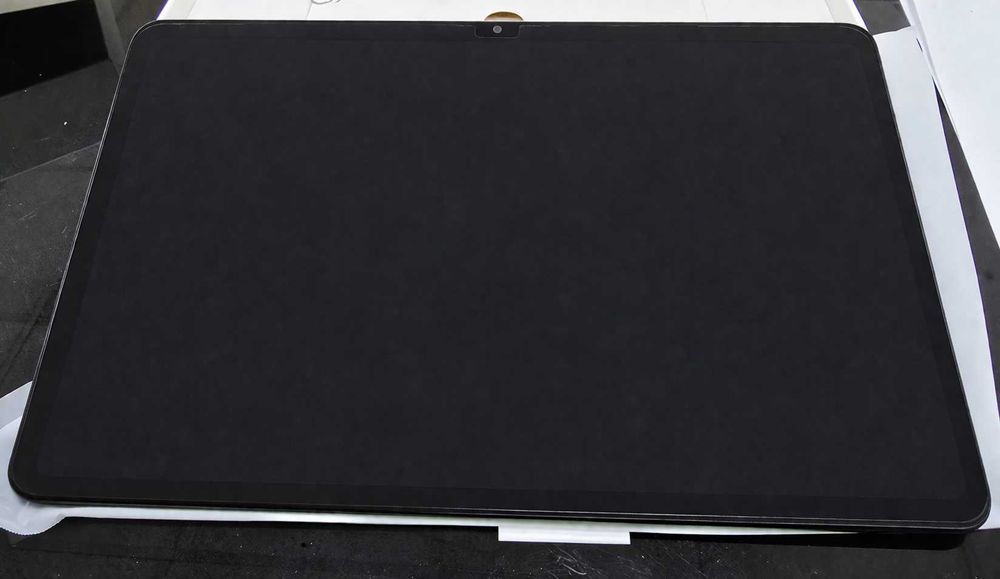 Продава се Honor Pad X9 чисто нов! Пълен комплект с Калъф + Клавиатура.С протектор.