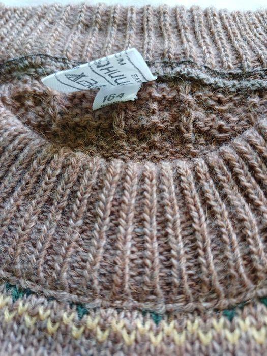 Пуловер български