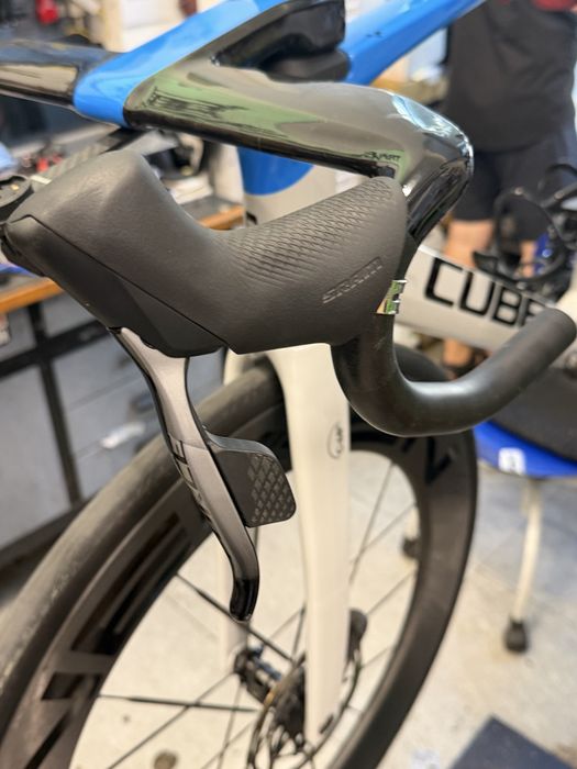 Groupset SRAM Force eTap AXS HRD 2x12