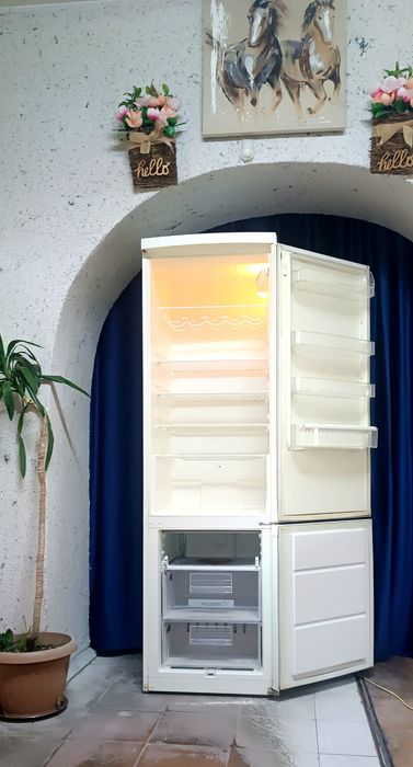 Продажа холодильников от 35500т.