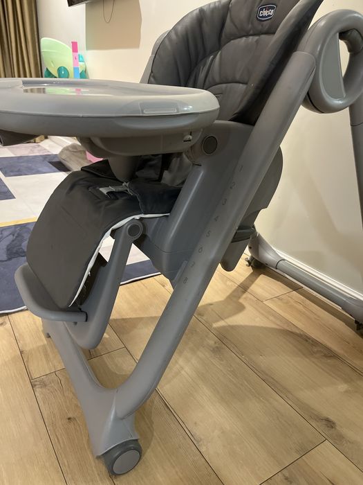 Продам стул для кормления chicco