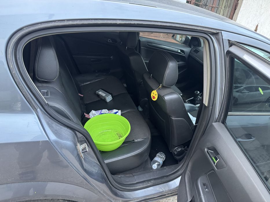 Opel astra H 1.7 101 2005година