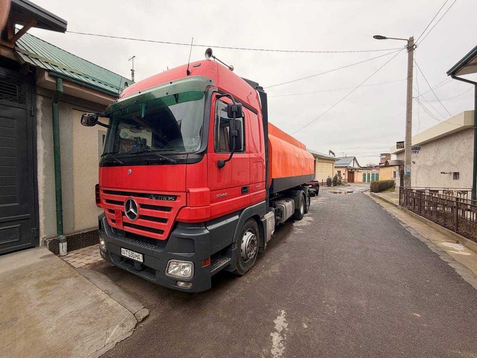 Mercedes-Benz Actros 1844 бензовоз