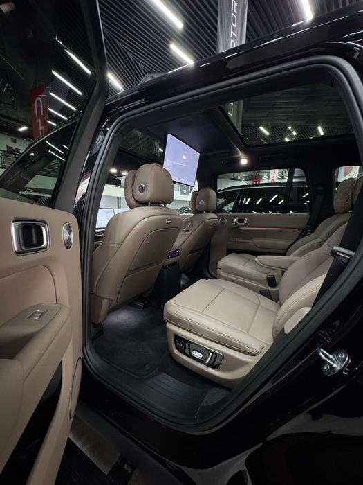 Lixiang L9 ultra черный кузов кофе салон бронза доп молдинг