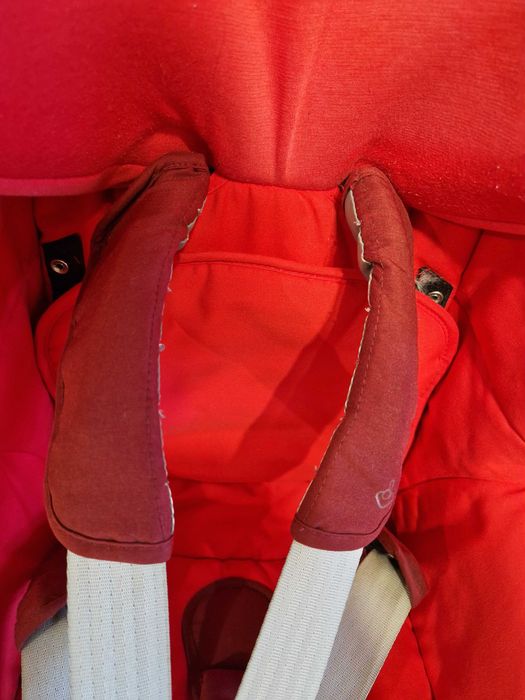 Scaun auto rosu, Maxi Cosi, Tobi, 9-24 kg