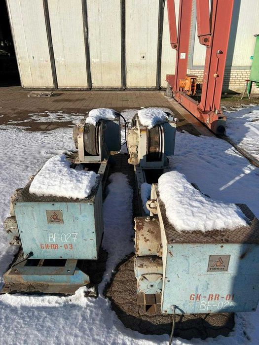 Переставной сварочный роликовый вращатель