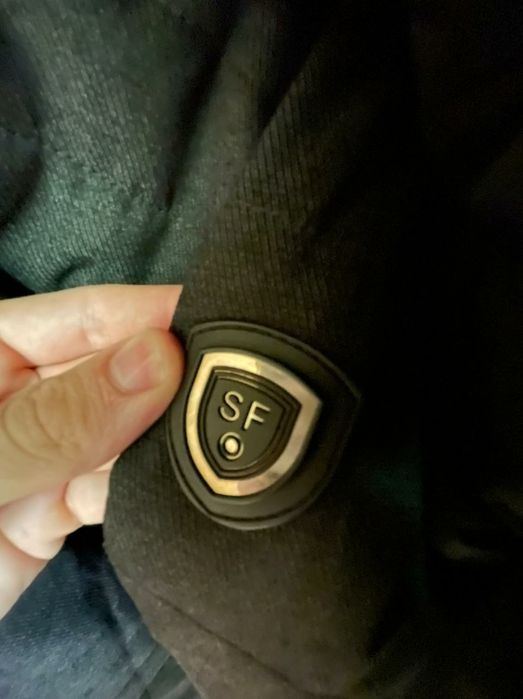 Продам демисезонную куртку