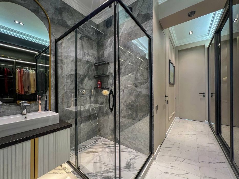 Уникальная 3х комнатная квартира! Центр города! Госпитальный рынок!