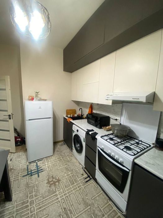 Продается однокомнатная квартира на Сергелях районе бывшее общежитие