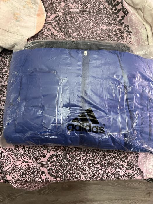 Продам зимнюю куртку