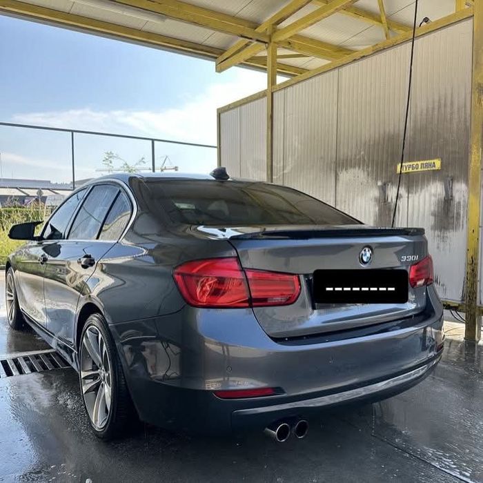 P style Спойлер за Багажник BMW F30