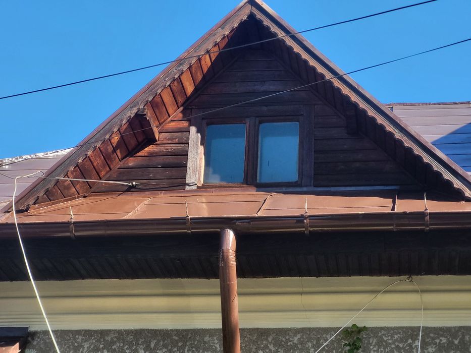 Reparatii Acoperisuri Urgente / Garantie / Montaj Rapid / Izolatii / Preturi Fixe / Renovări Acoperisuri / Tiglă Metalică