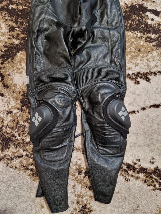 Кожен мото панталон IXS