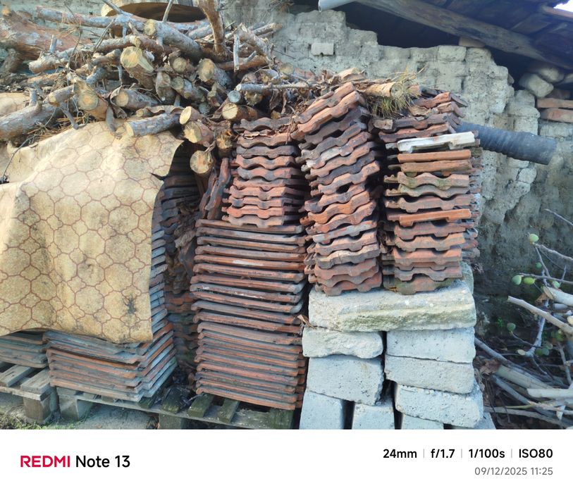 Продавам  керемиди