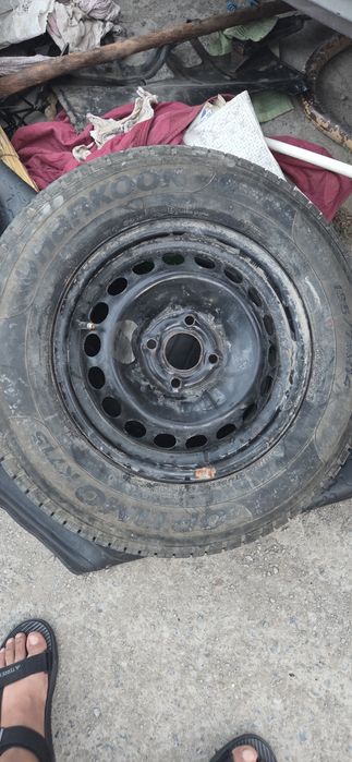 Продам шину с диском от автомобиля Равон