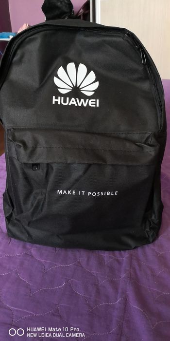 Продавам раница Huawei