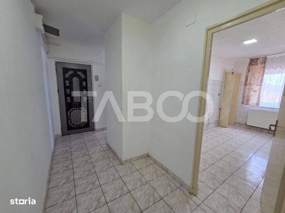 Apartament 2 camere decomandat Zona Stejarului 55 mp utili