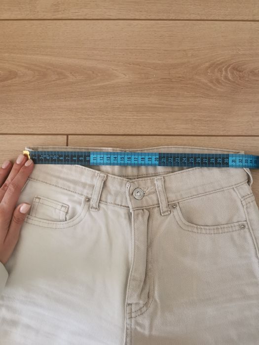 Дамски дънки с висока талия – уникален двуцветен модел!