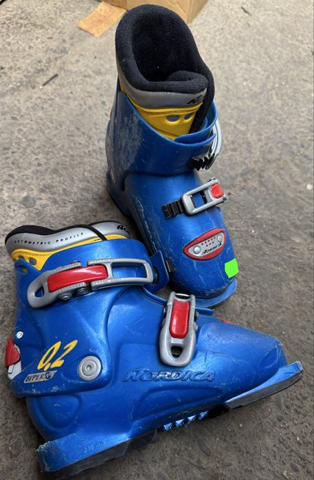 Clapari copii diferite modele