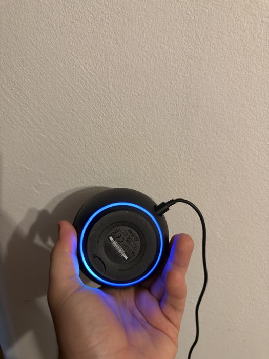 Amazon Echo Dot 5 – impecabil, aproape nou