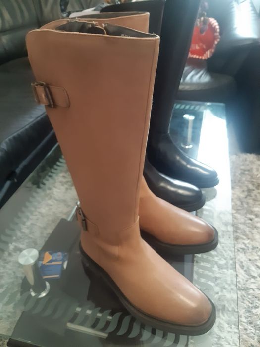 Vand cizme de piele.Sunt noi , comode si f frumoase
