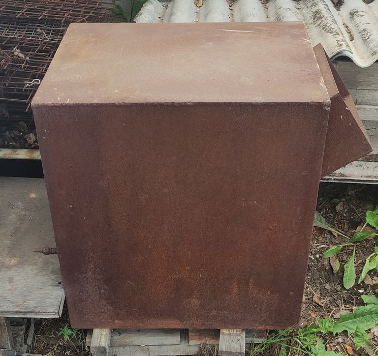 Рубашка котла на твердом топливе.