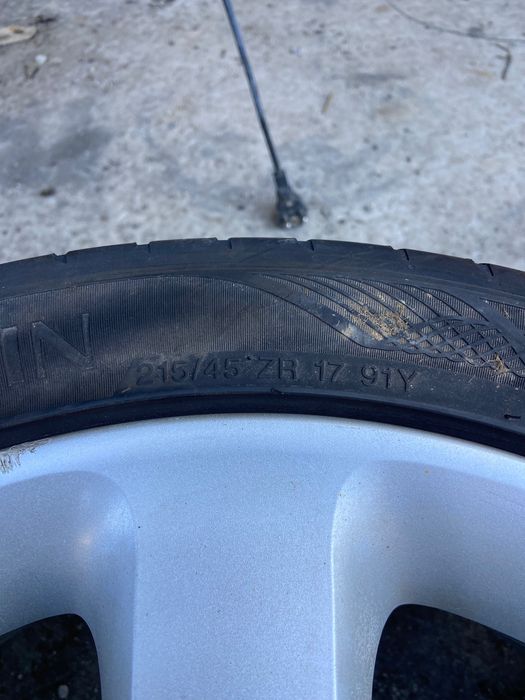 Гуми с джанти Subaru 215/45R17